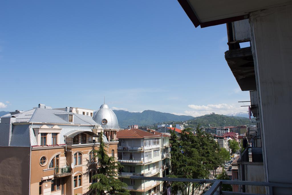 Apartment Archil Батуми Экстерьер фото