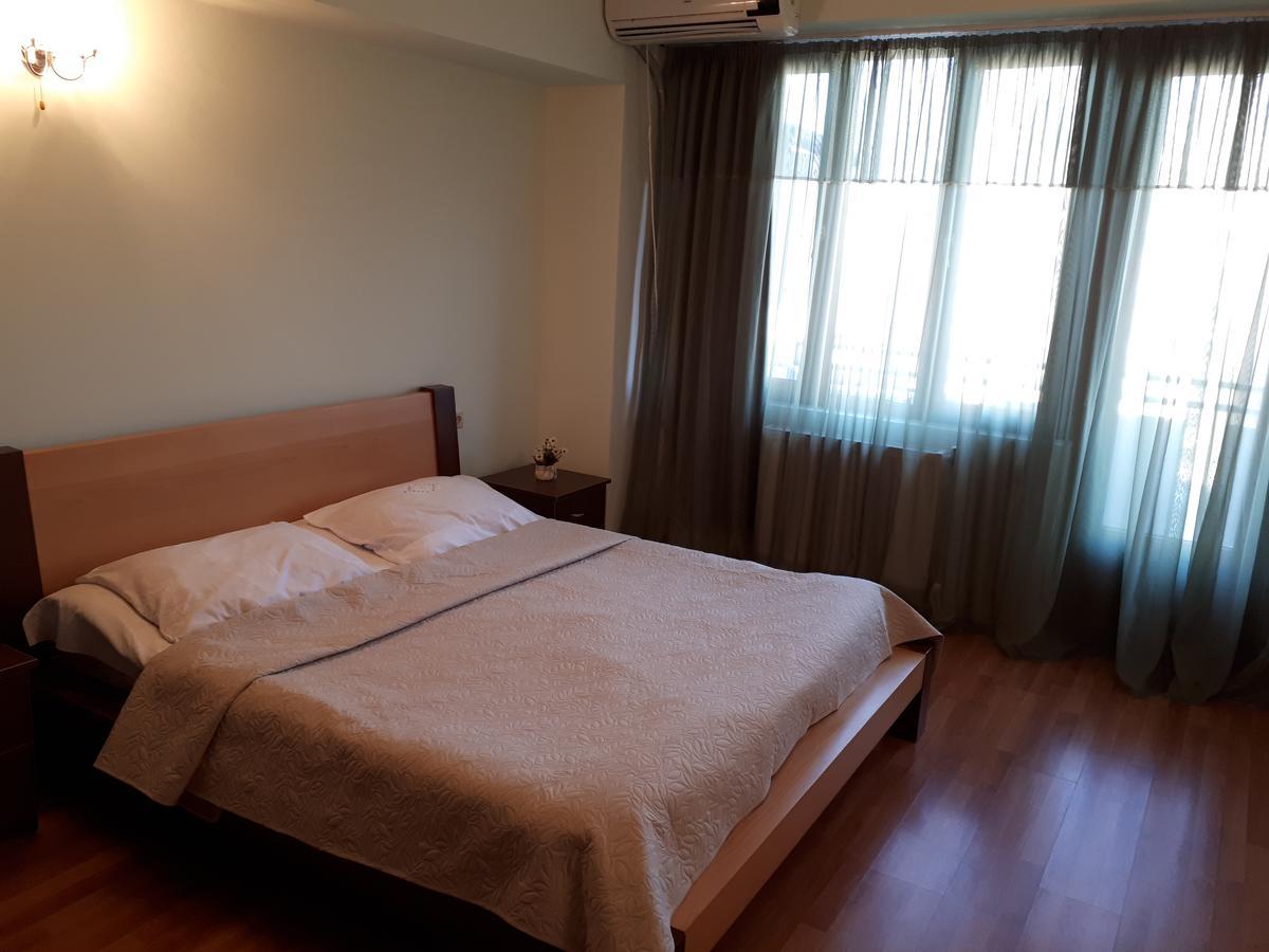 Apartment Archil Батуми Экстерьер фото