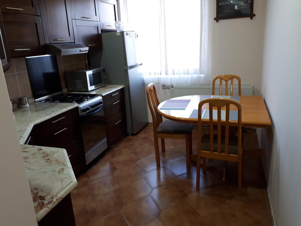 Apartment Archil Батуми Экстерьер фото